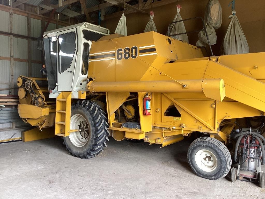 Sampo 680 聯合收穫機