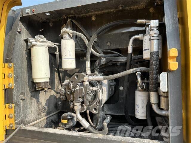 Volvo EC240 履帶式 挖土機/掘鑿機/挖掘機