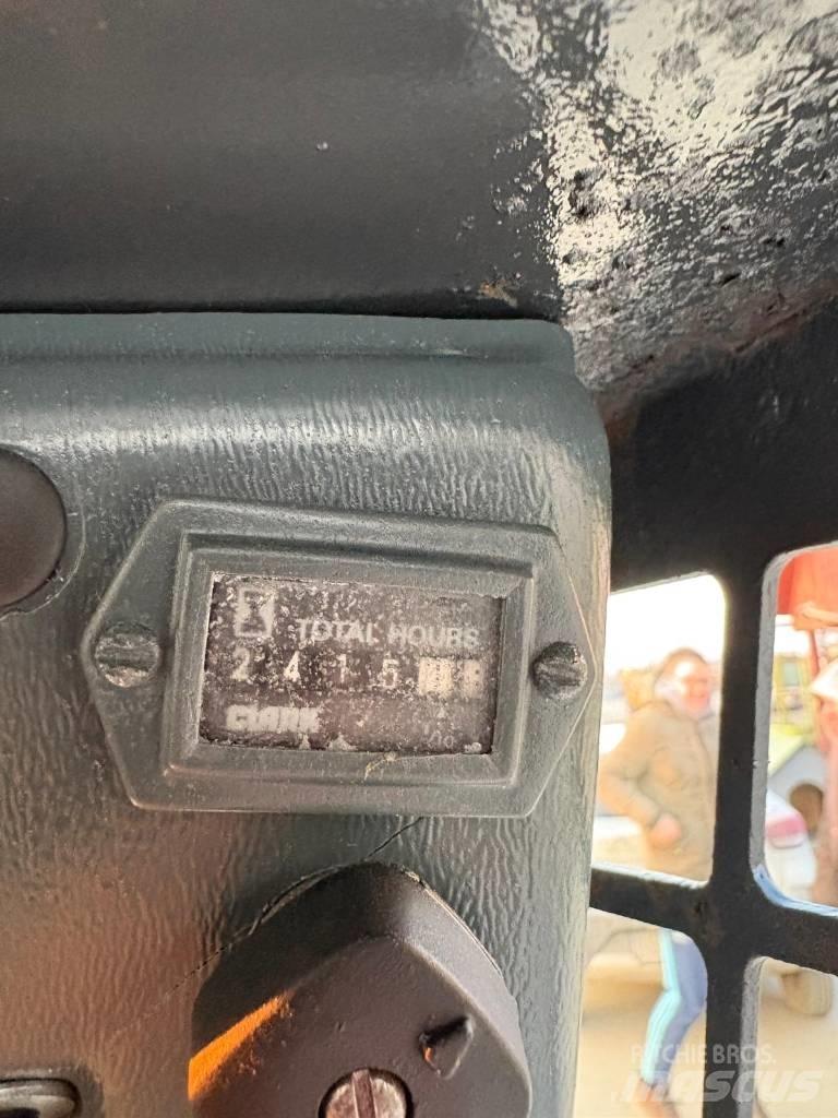 Bobcat 543 滑移轉向裝載機