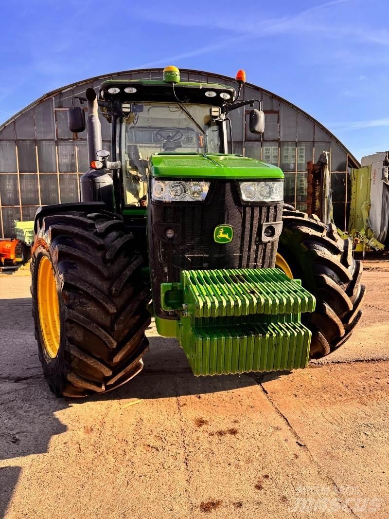 John Deere 8320 R 曳引機