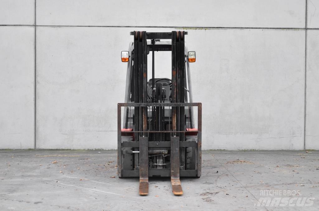 Manitou MI 30 D 柴油卡車