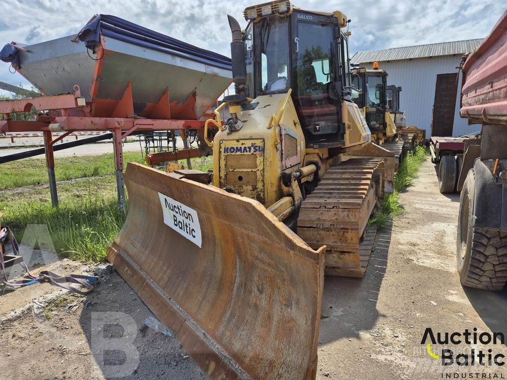 Komatsu D51 履帶推土機