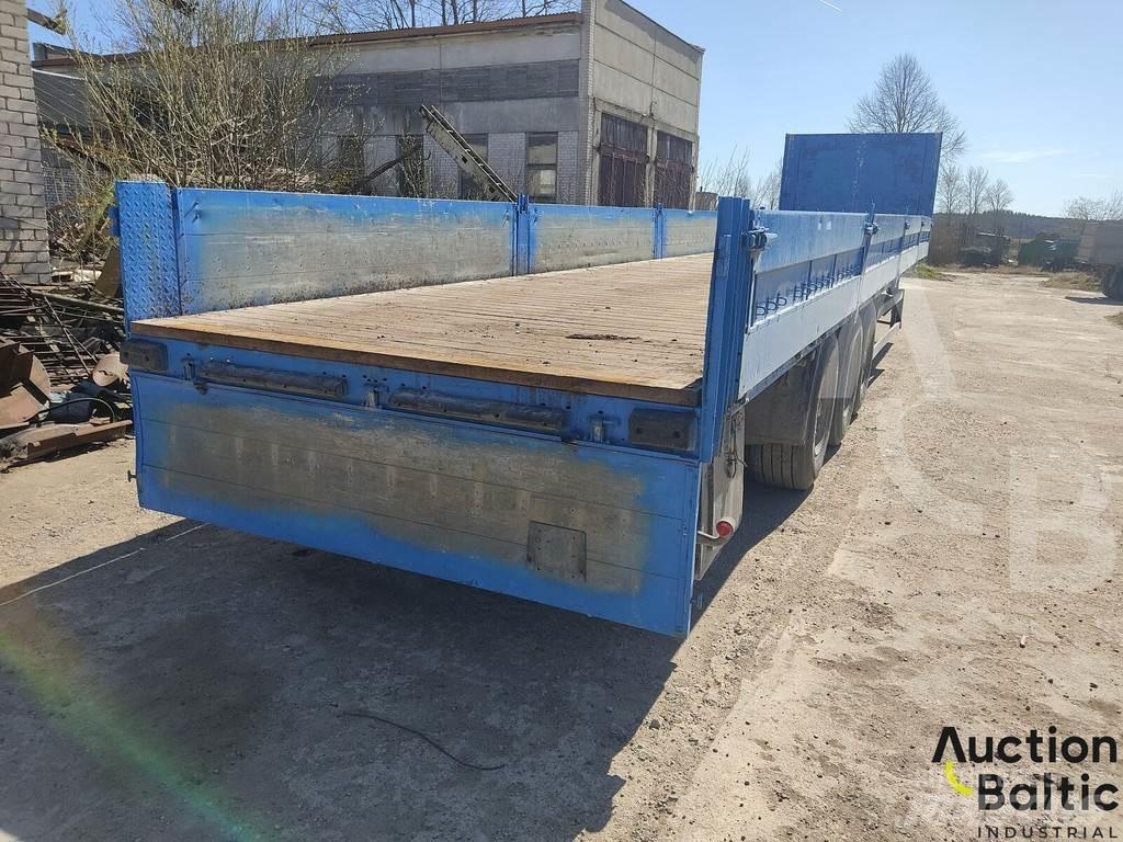 Kögel SN 24 篷布半拖車