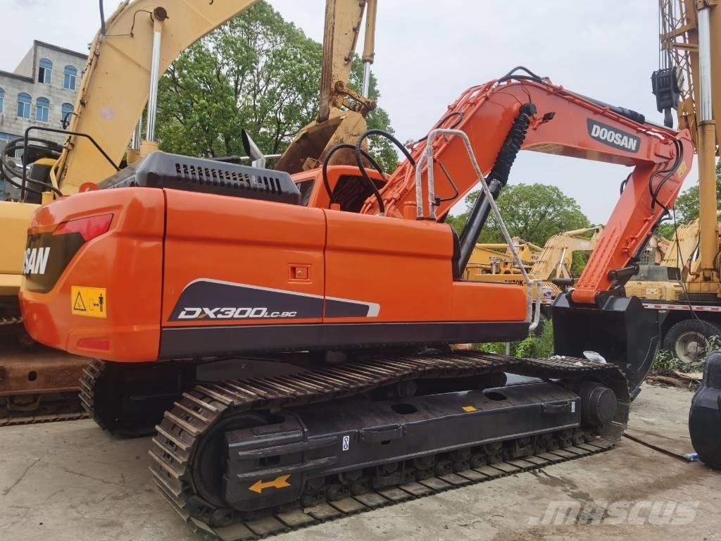 Doosan DX 300 LC 履帶式 挖土機/掘鑿機/挖掘機