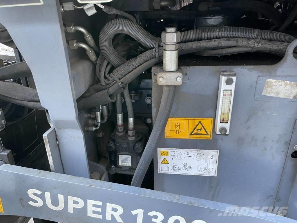 Vögele SUPER 1300-3I 瀝青攤舖機/鋪路機