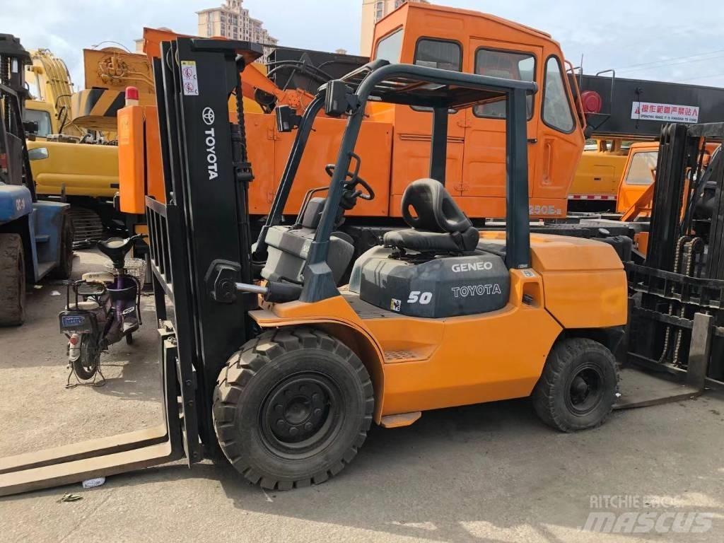 Toyota FD 50 柴油卡車