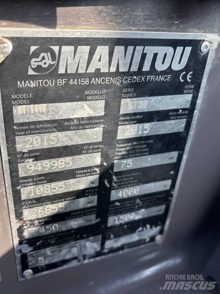 Manitou MT 1440 伸縮臂操作車