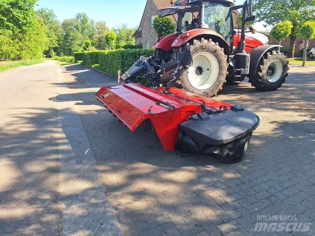 Vicon Extra 632T pro 耙與翻草機