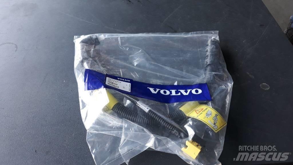 Volvo HOSE 22330354 其他組件