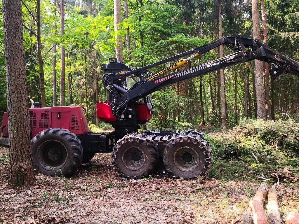 Valmet 911.3 收穫機