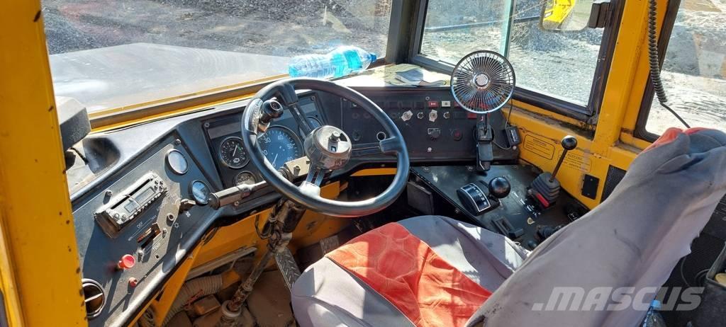 Volvo A 25 B , A 25 C 鉸接式起吊車