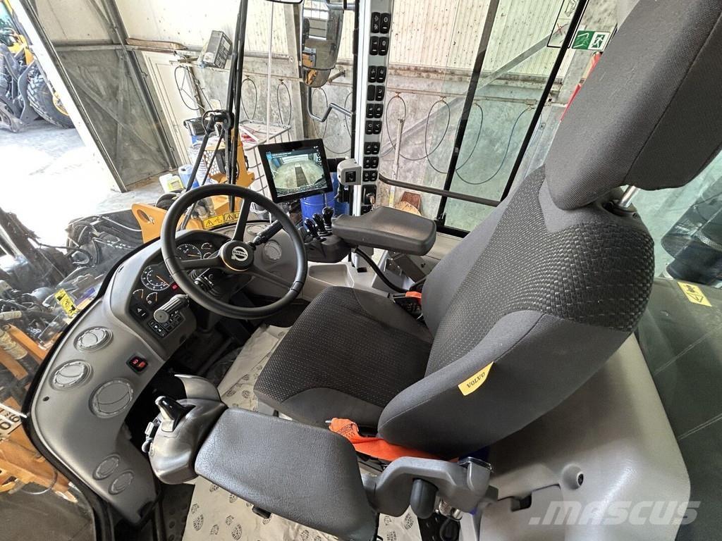 Volvo L120H 輪胎式裝載機