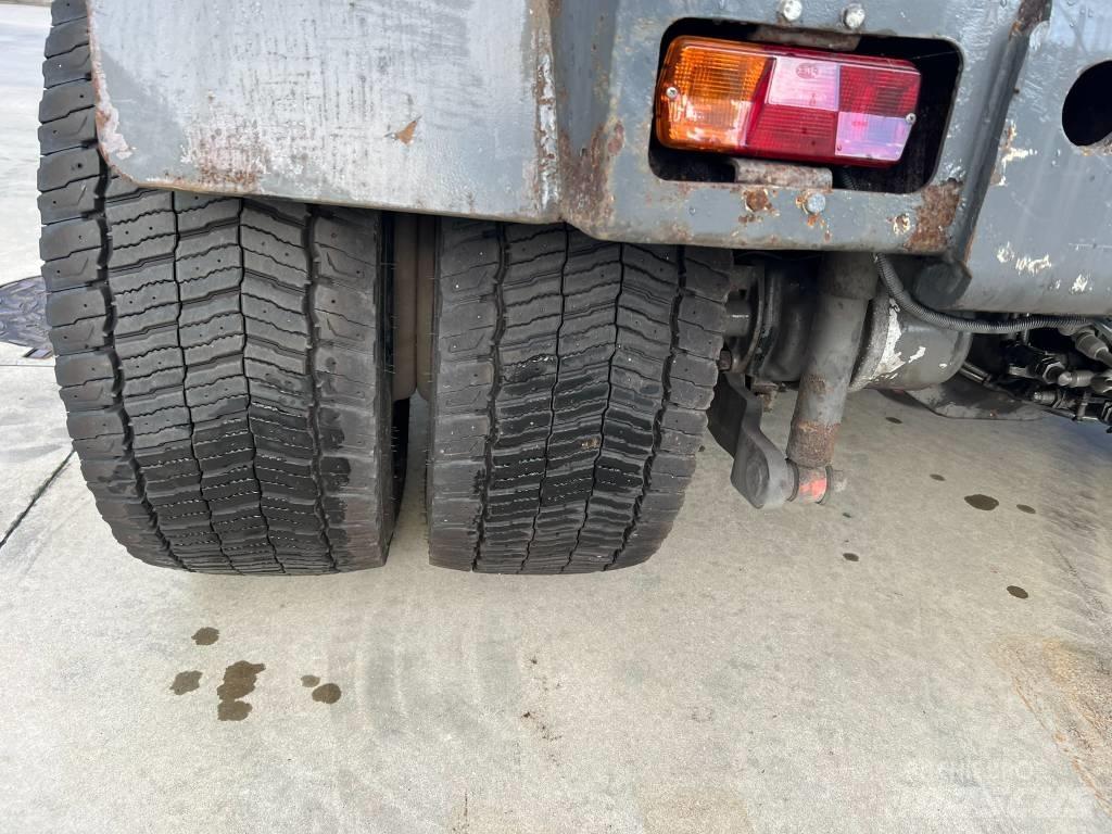 Terberg RT222 終端式曳引機