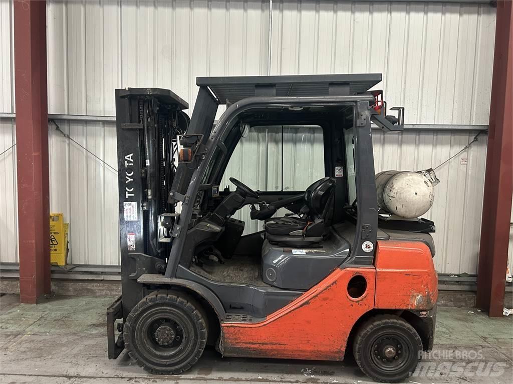 Toyota 02-8FGF25 液化石油氣LPG卡車