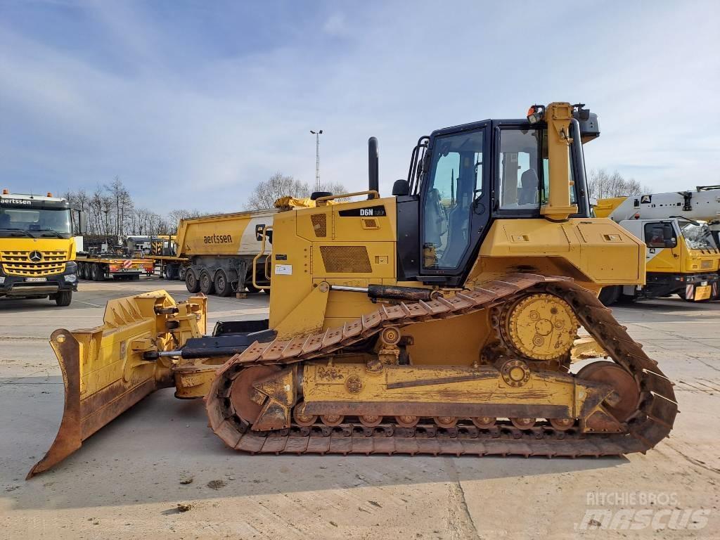 CAT D6N LGP 履帶推土機