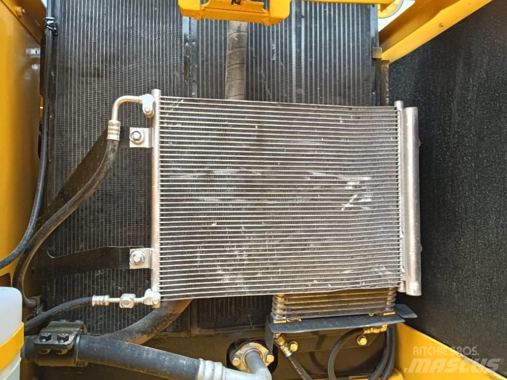 Komatsu PC 240 履帶式 挖土機/掘鑿機/挖掘機
