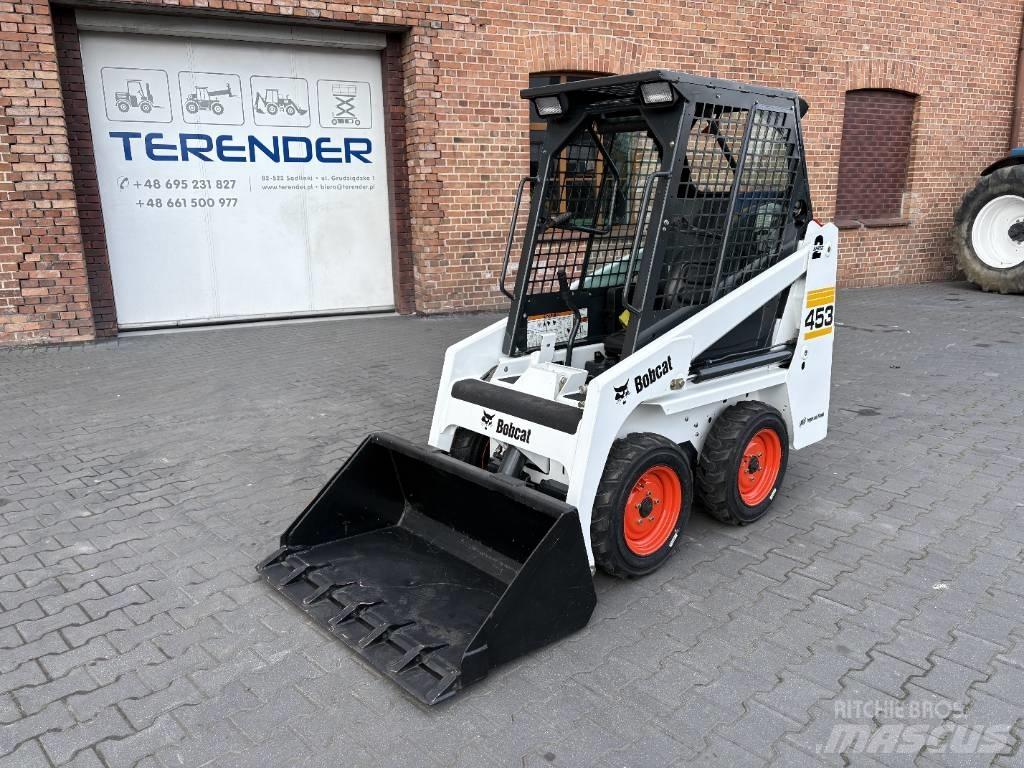 Bobcat 453 滑移轉向裝載機
