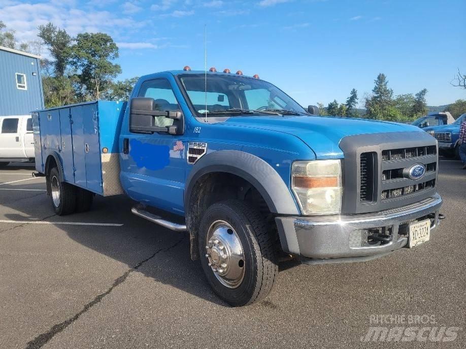 Ford F 550 XL 都市/通用型車輛