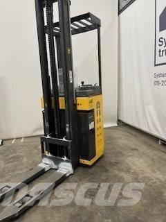 Atlet A/160STJN420 自走式堆積機