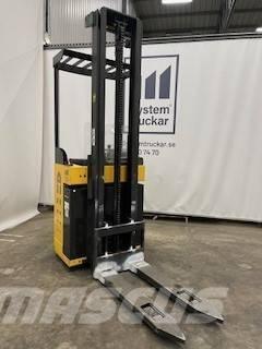 Atlet A/160STJN420 自走式堆積機