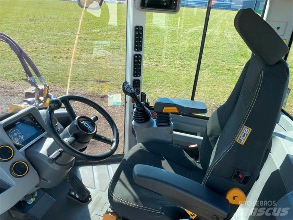 JCB 437 HT 輪胎式裝載機