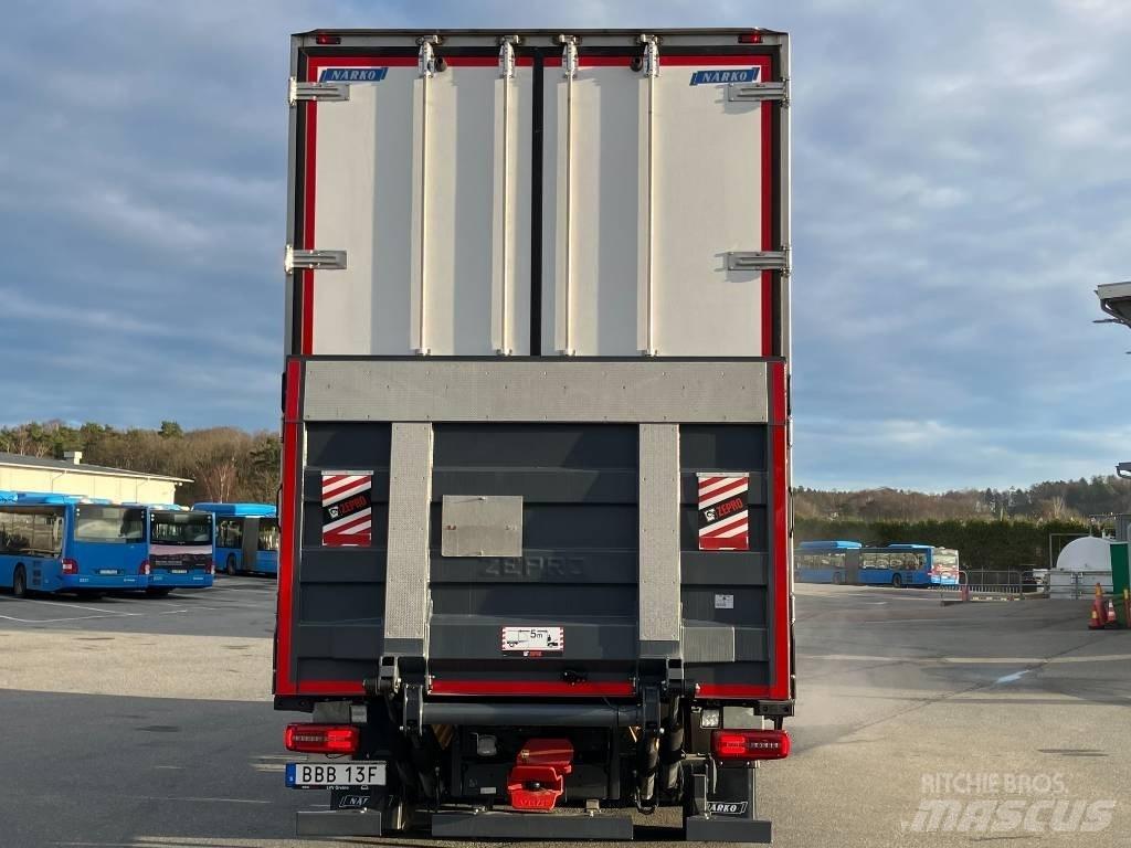 MAN TGX 26.520 貨箱式卡車