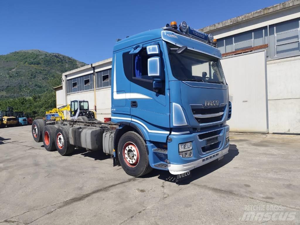 Iveco Stralis 320S50 運輸車輛