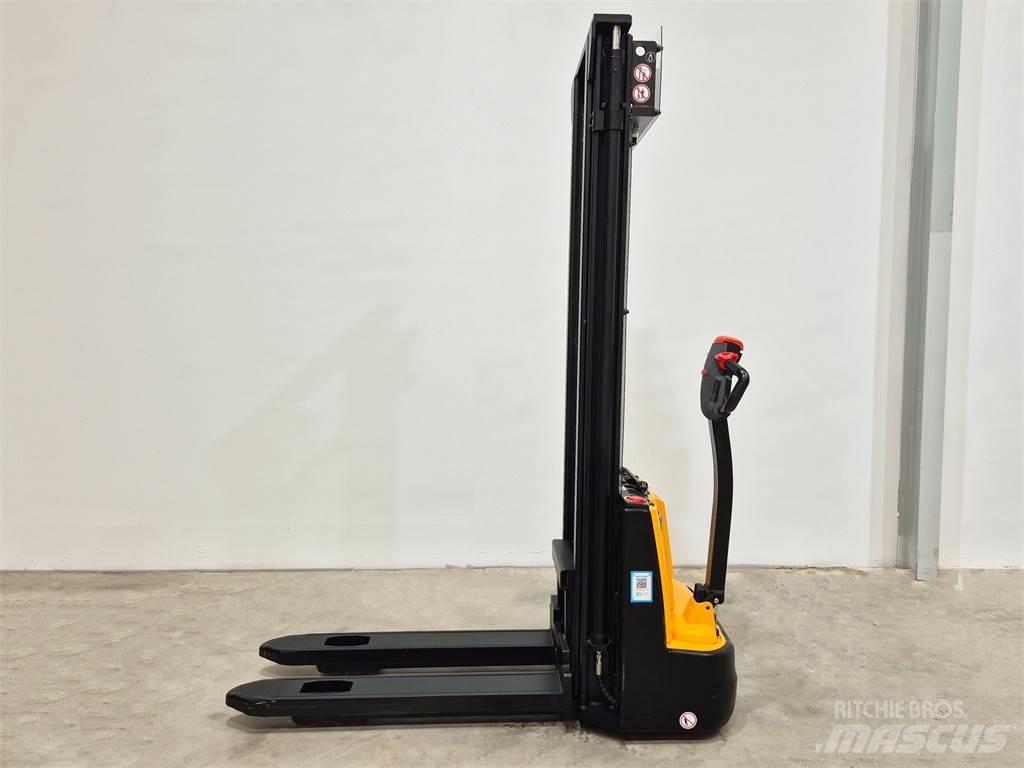  ESA121 2S360 行走控制式堆積機
