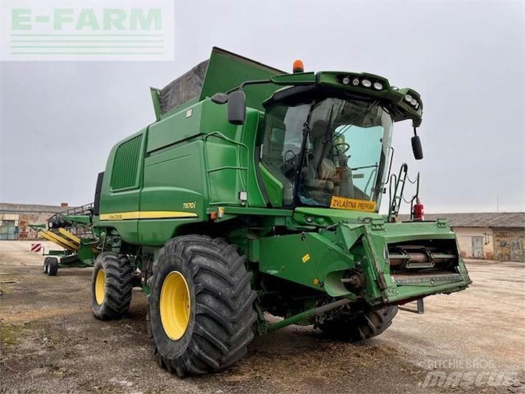John Deere T670 聯合收穫機