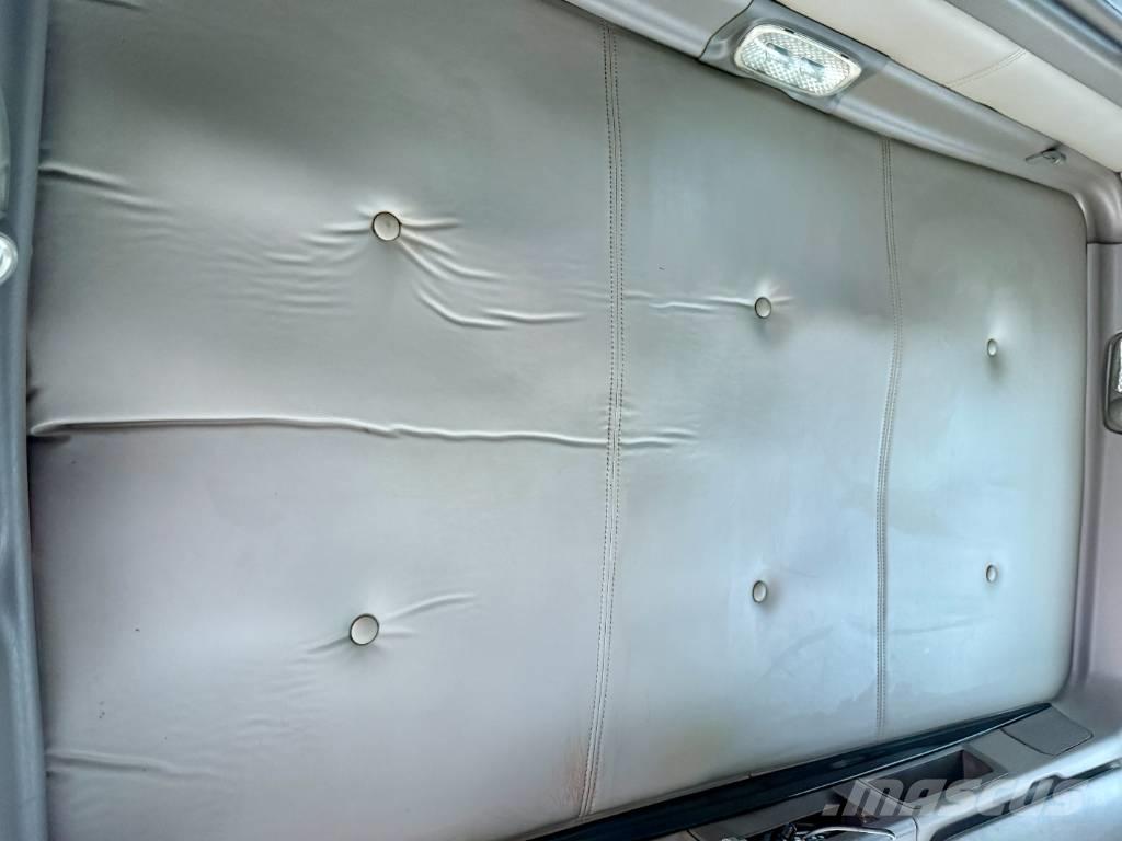 Kenworth T800 起重可拆卸式卡車