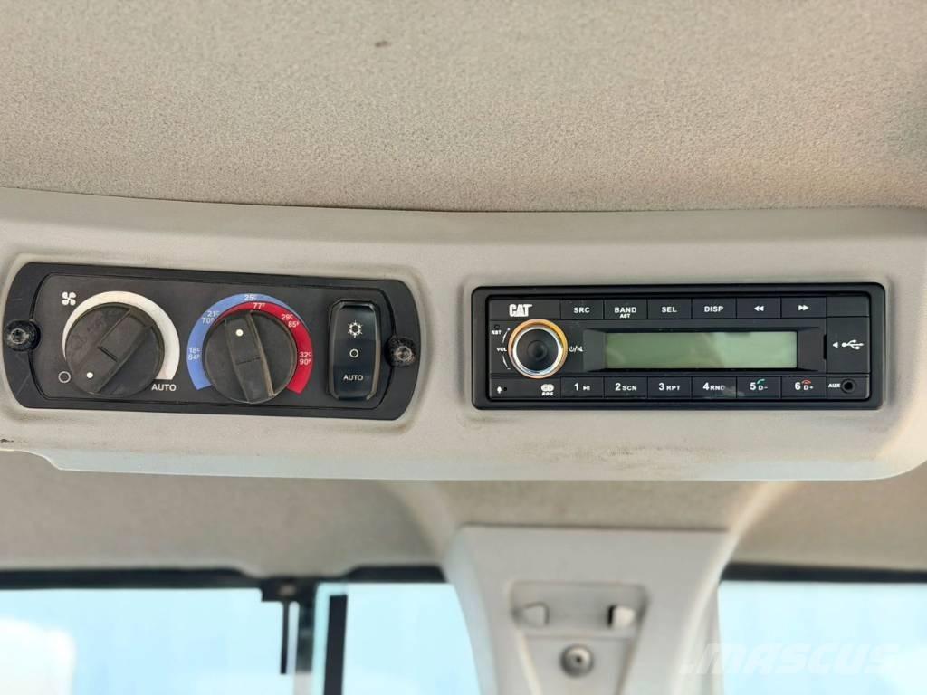 CAT 930M 輪胎式裝載機