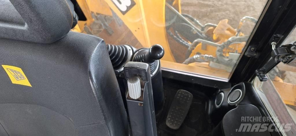 JCB 3 CX 反鏟裝載機