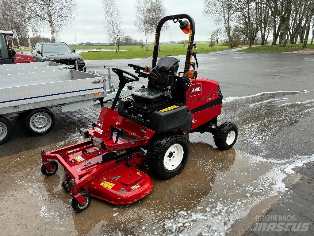 Toro 3280D 騎乘式割草機