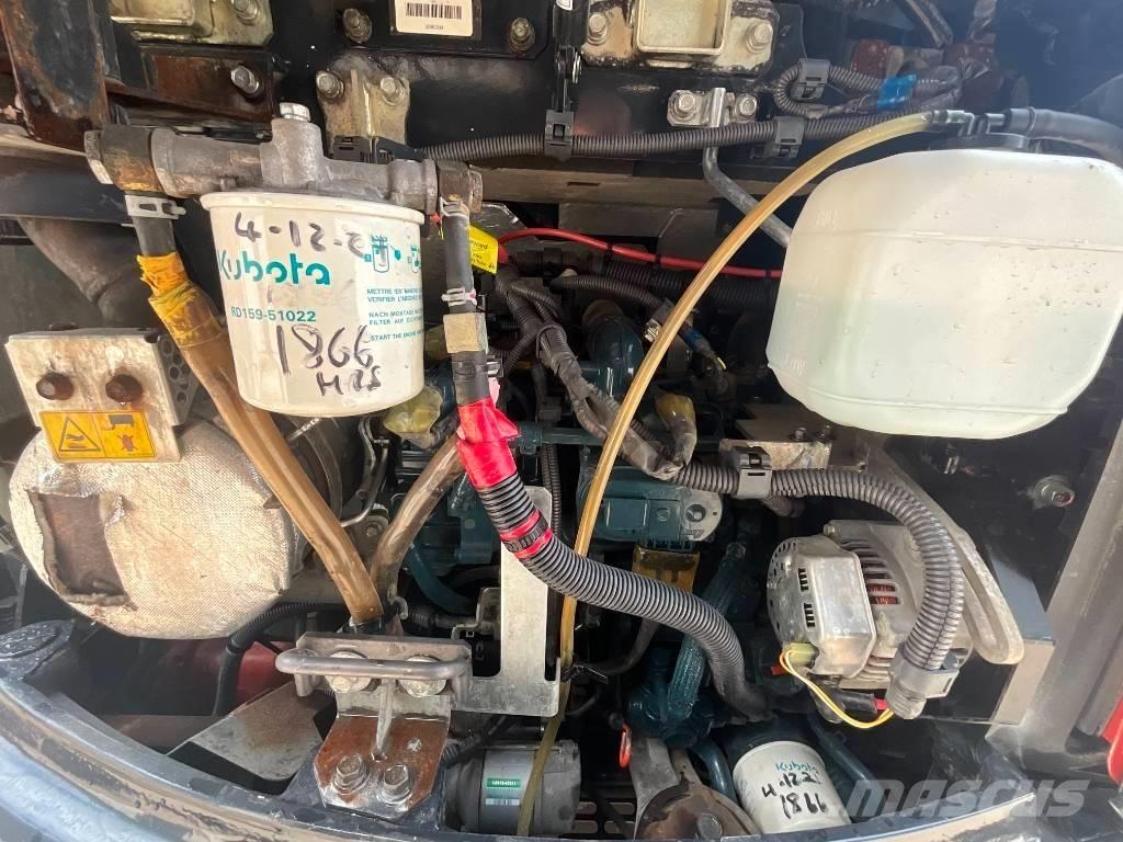 Kubota U 50-5 小型挖土機/掘鑿機<7t(小型挖掘機)