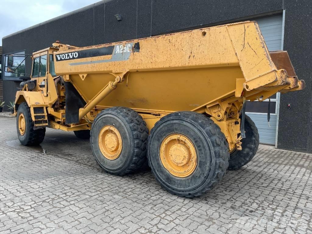 Volvo A25C 鉸接式起吊車