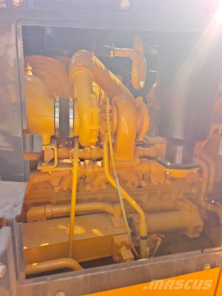 Shantui SD 22 履帶推土機