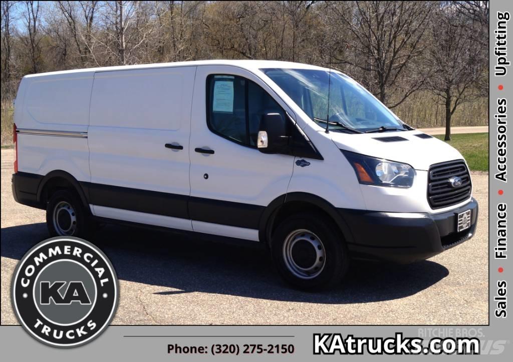 Ford Transit 250 廂式貨物運輸車