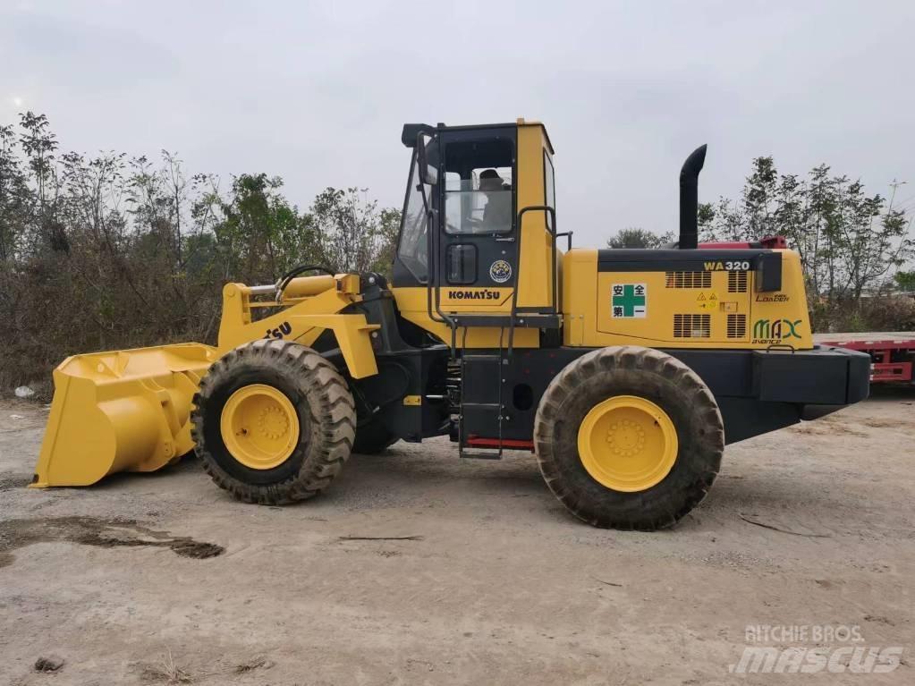 Komatsu WA 320-5 輪胎式裝載機