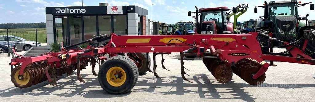 Väderstad Topdown300 中耕管理機