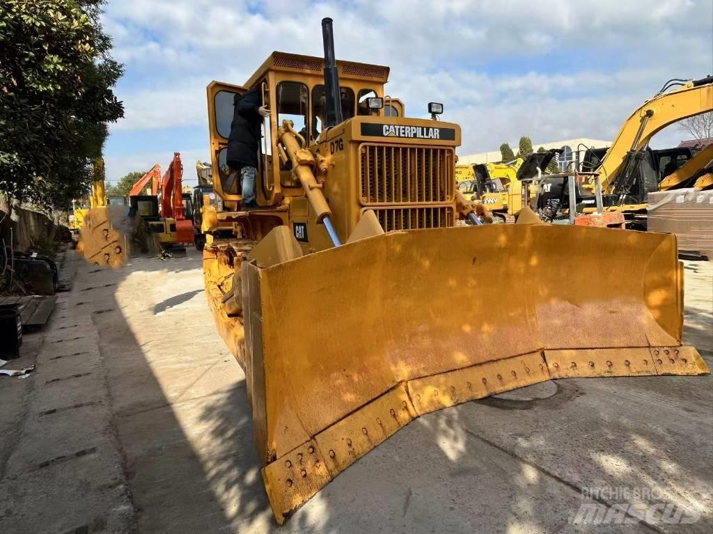 CAT D 7 G 平土機