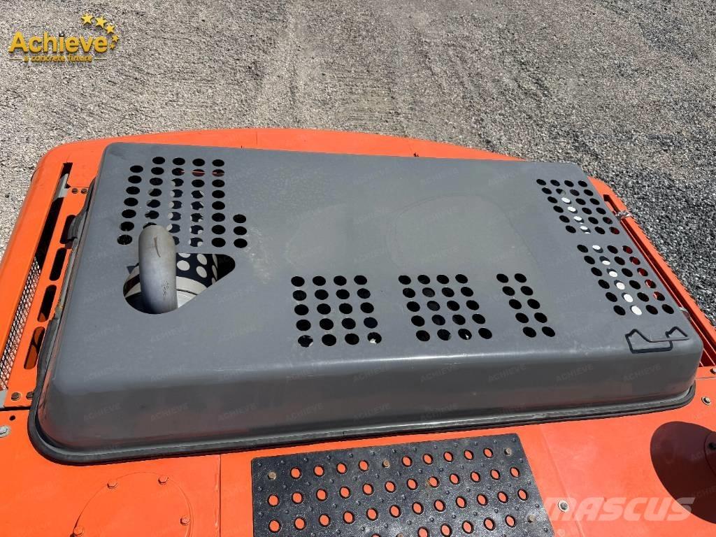 Hitachi ZX 210 履帶式 挖土機/掘鑿機/挖掘機