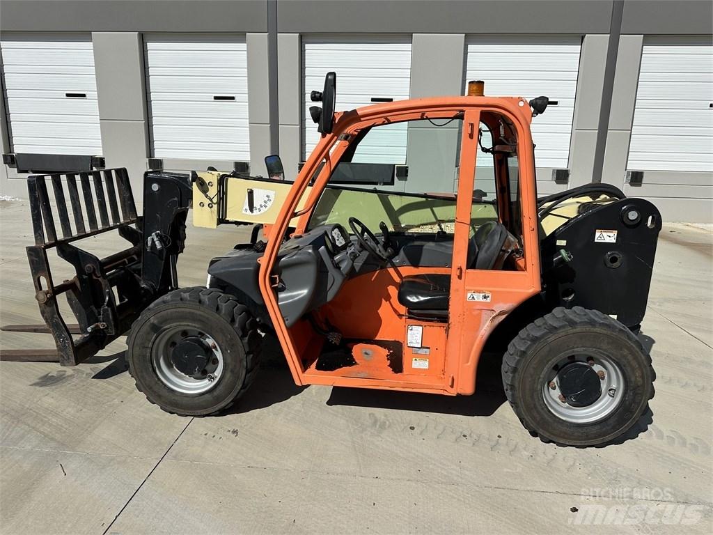 JLG G 5-18 A 伸縮臂操作車