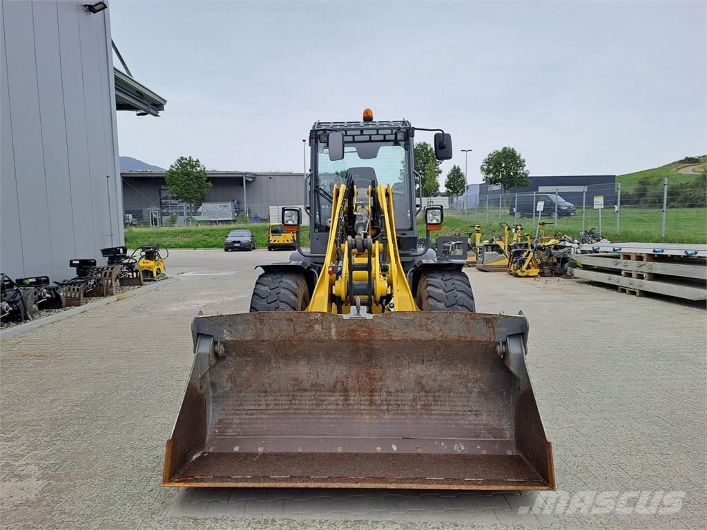 Wacker Neuson WL70 輪胎式裝載機