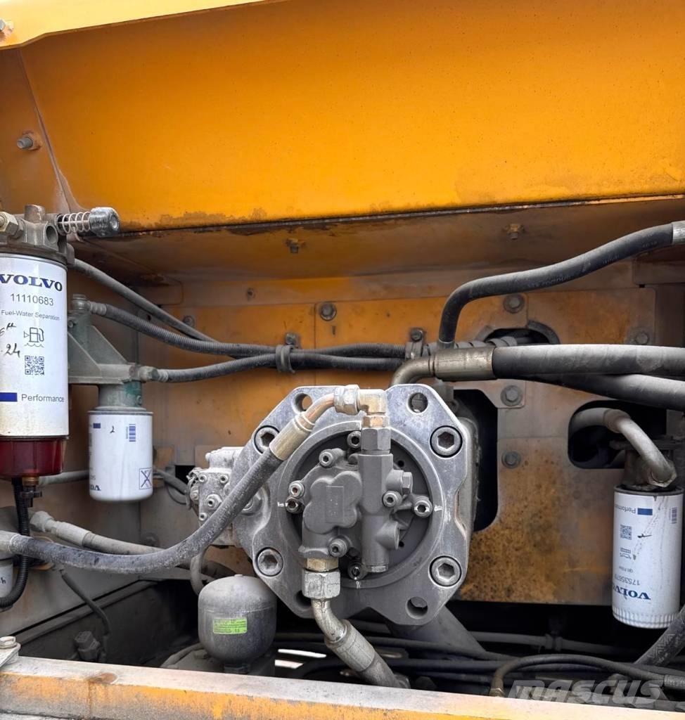 Volvo EC 300 D L 履帶式 挖土機/掘鑿機/挖掘機