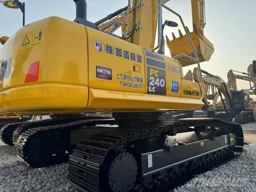 Komatsu 240-8N1 履帶式 挖土機/掘鑿機/挖掘機