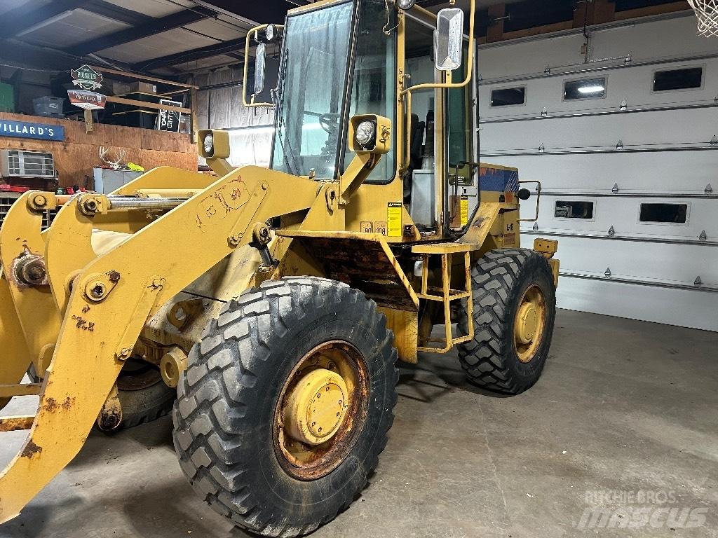 Fiat-Hitachi FR 100 輪胎式裝載機