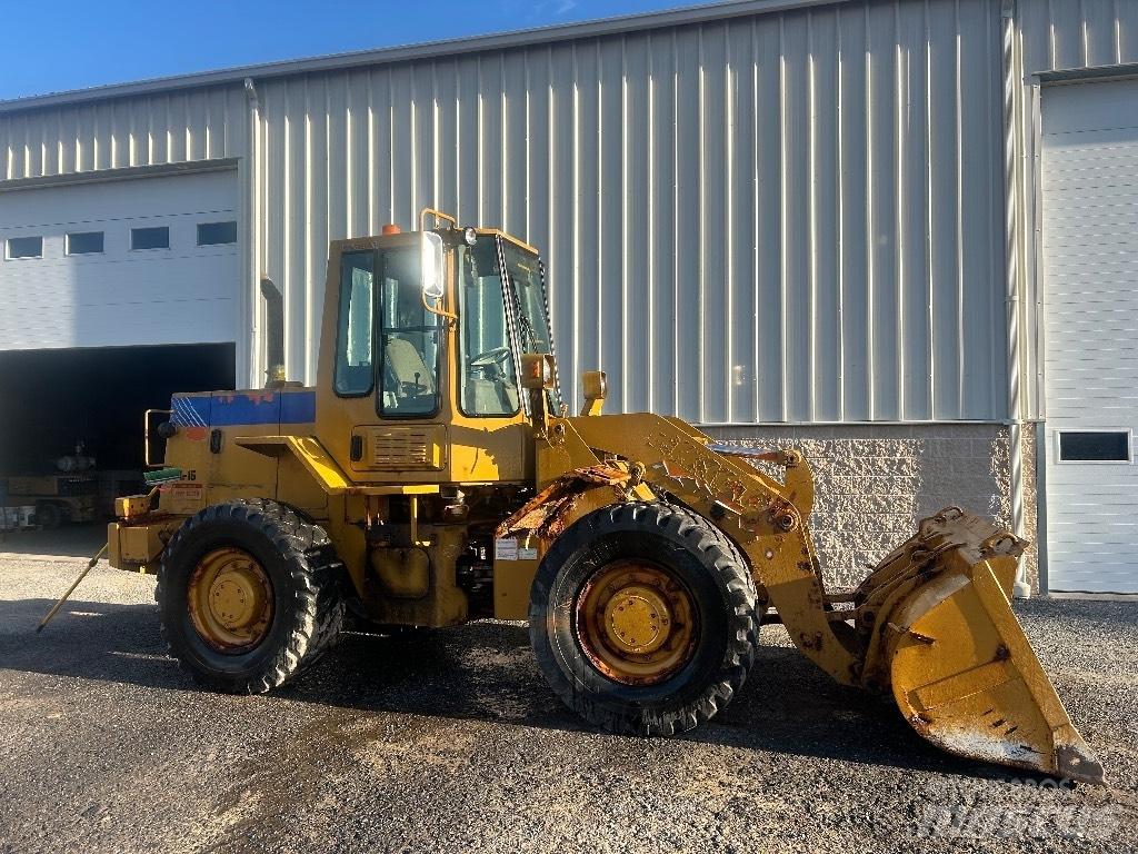 Fiat-Hitachi FR 100 輪胎式裝載機