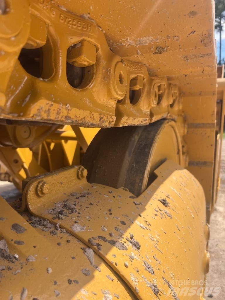 CAT 973 推土機