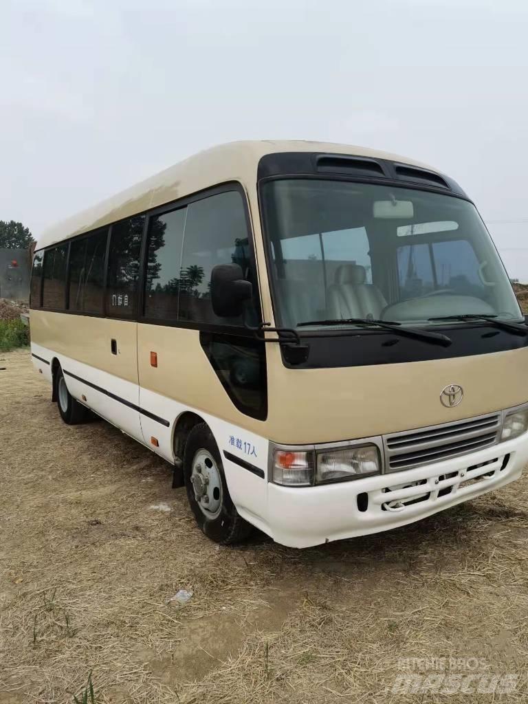 Toyota Coaster 公路客運汽車
