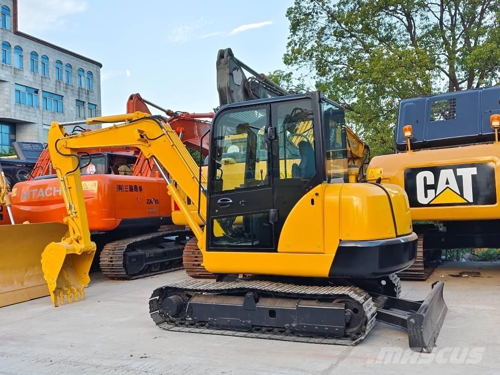 Komatsu PC 56 小型挖土機/掘鑿機<7t(小型挖掘機)